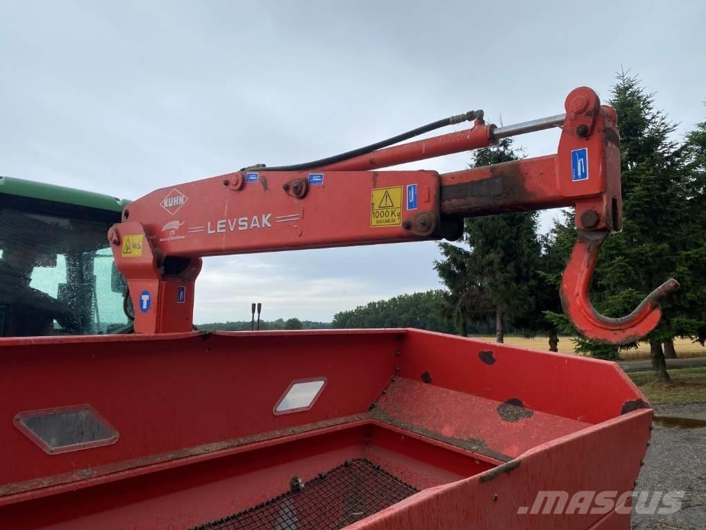 Kuhn M863 Διαστρωτήρες ανοργάνων