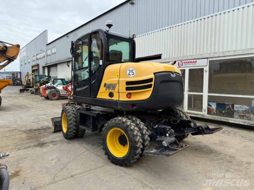 Yanmar B95W (40744) Εκσκαφείς με τροχούς - λάστιχα