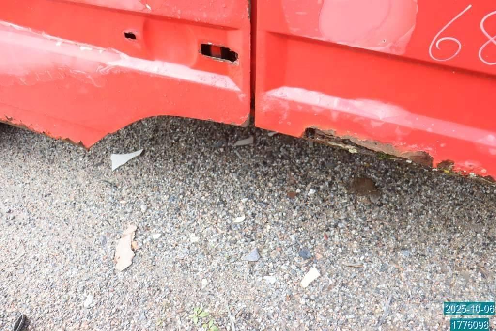 Scania P 82 M Καμπίνες και εσωτερικό