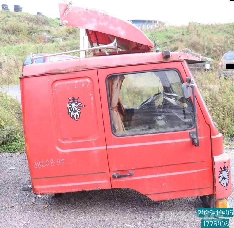 Scania P 82 M Καμπίνες και εσωτερικό