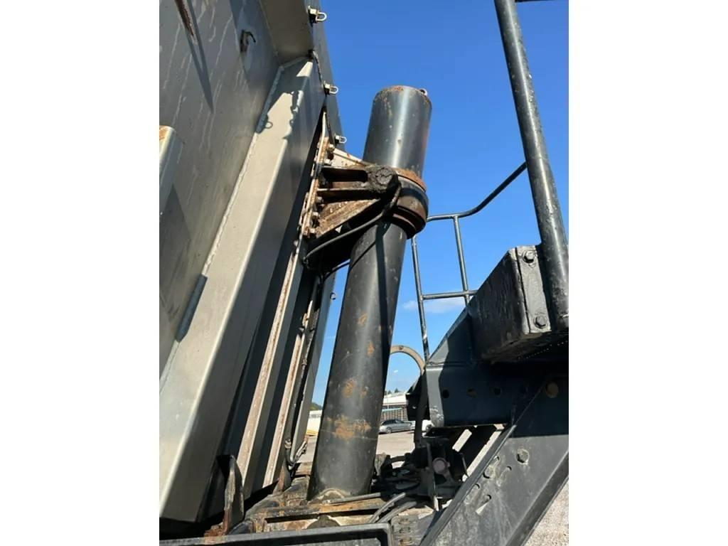 Schwarzmüller HKS 2 Ανατρεπόμενες ρυμούλκες