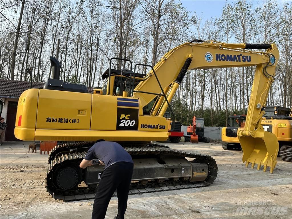 Komatsu PC200-8 Εκσκαφείς με ερπύστριες