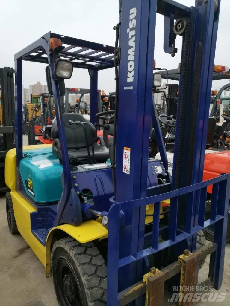 Komatsu 30 Τηλεσκοπικοί ανυψωτές