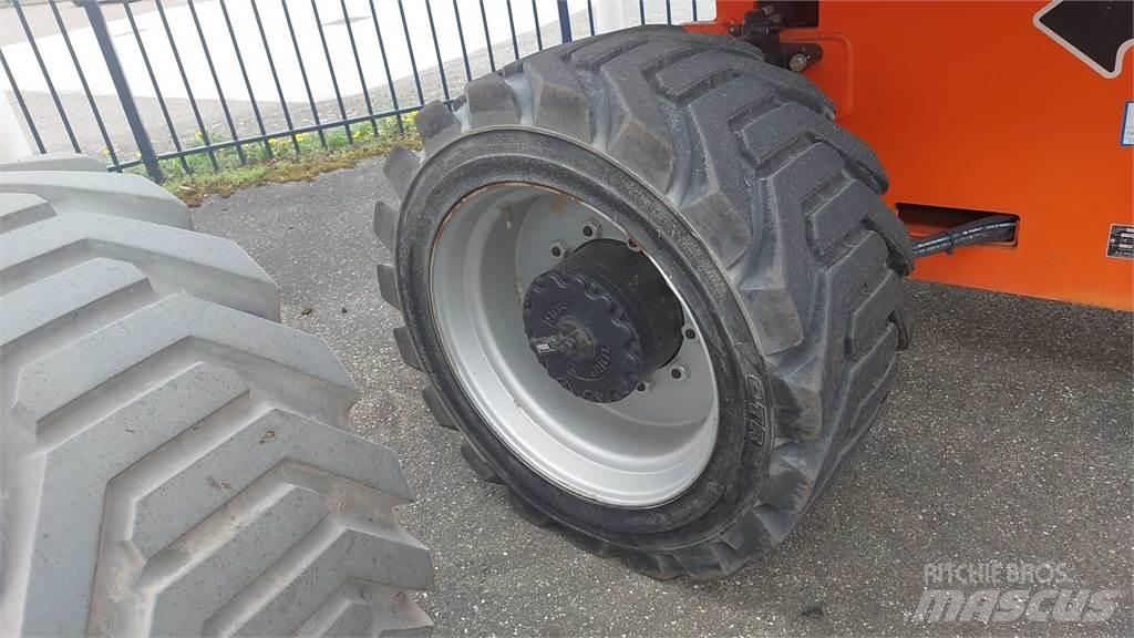 JLG 680SGW+ Ανυψωτήρες με τηλεσκοπικό βραχίονα