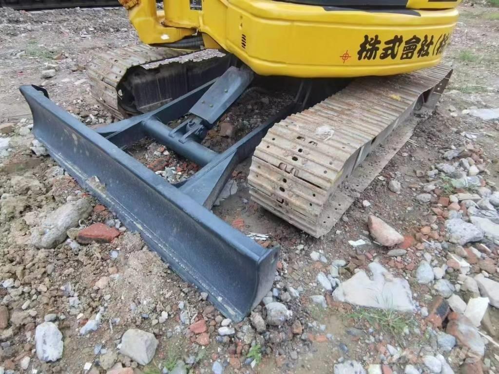 Komatsu PC40 Εκσκαφάκι (διαβολάκι) < 7t