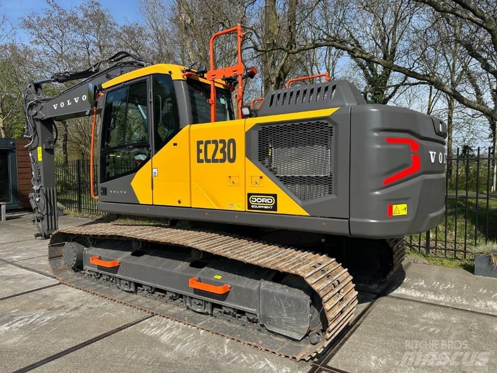 Volvo EC 230FL Εκσκαφείς με ερπύστριες