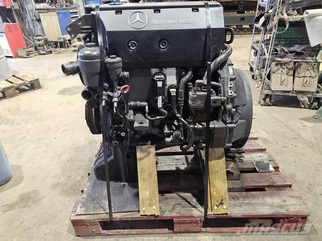 Mercedes-Benz LA904 Κινητήρες