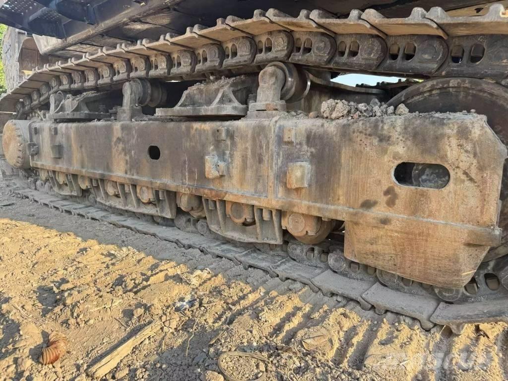 Hitachi ZX690LCH-5A Εκσκαφείς με ερπύστριες