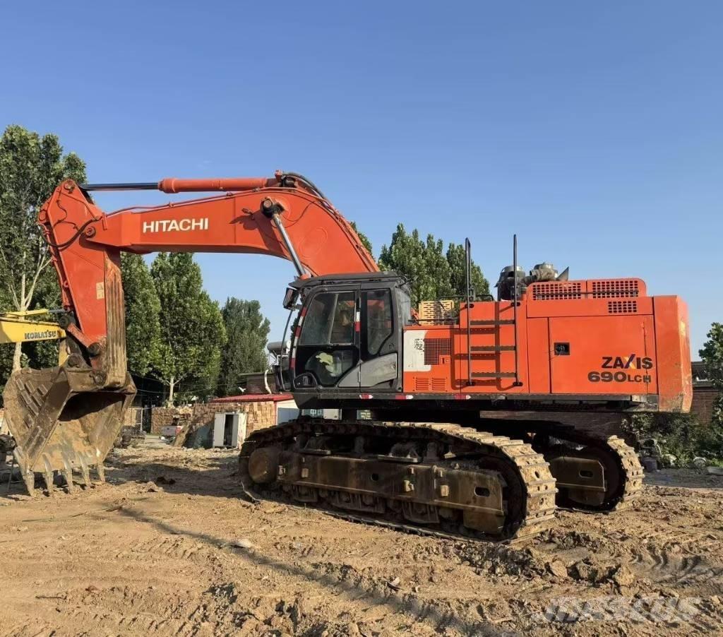 Hitachi ZX690LCH-5A Εκσκαφείς με ερπύστριες