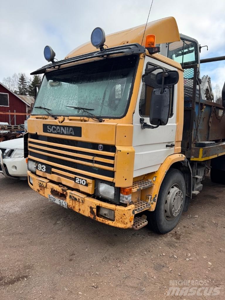 Scania P 82 H Φορτηγά φόρτωσης κάδων