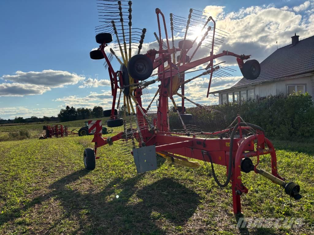 Pöttinger Top 881A Αναμοχλευτήρες