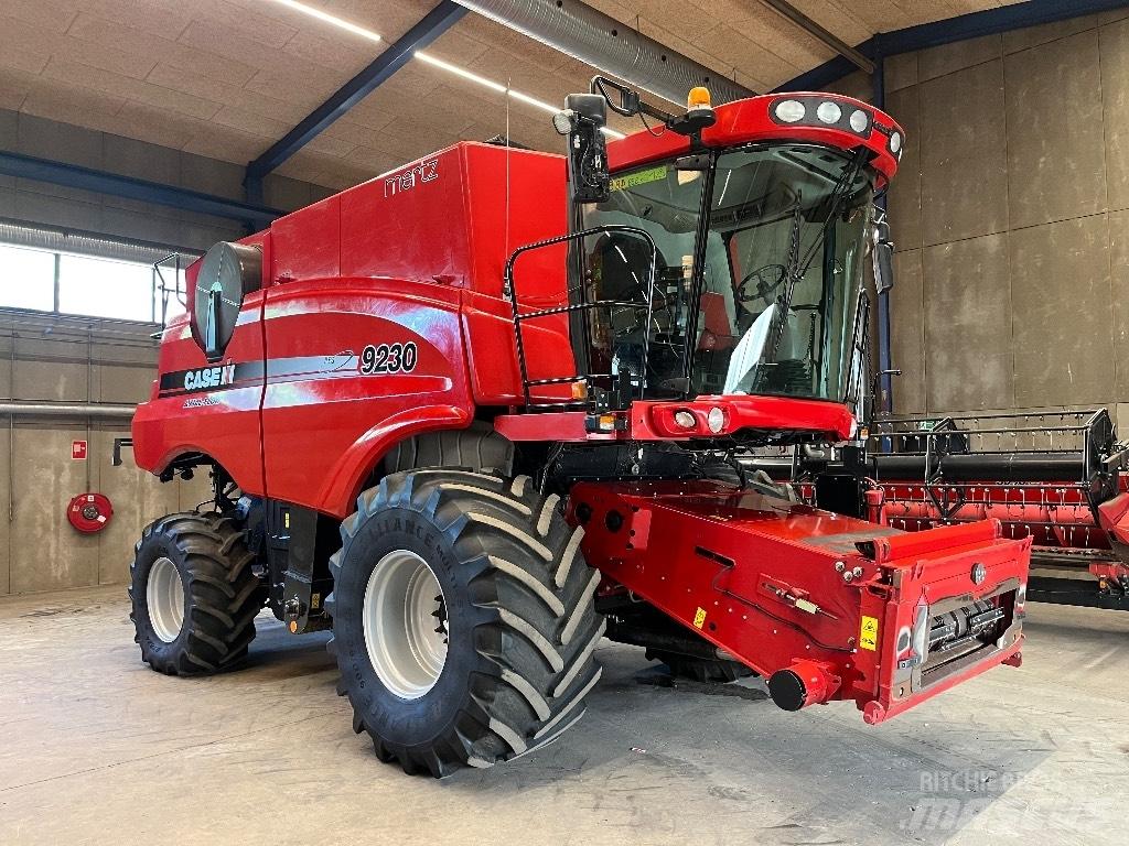 Case IH 9230 Θεριζοαλωνιστικές μηχανές