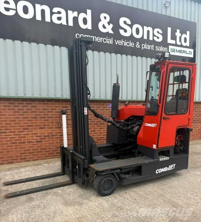 Combilift C 3000 Γερανοί πλευρικής φόρτωσης εμπορευματοκιβωτίων
