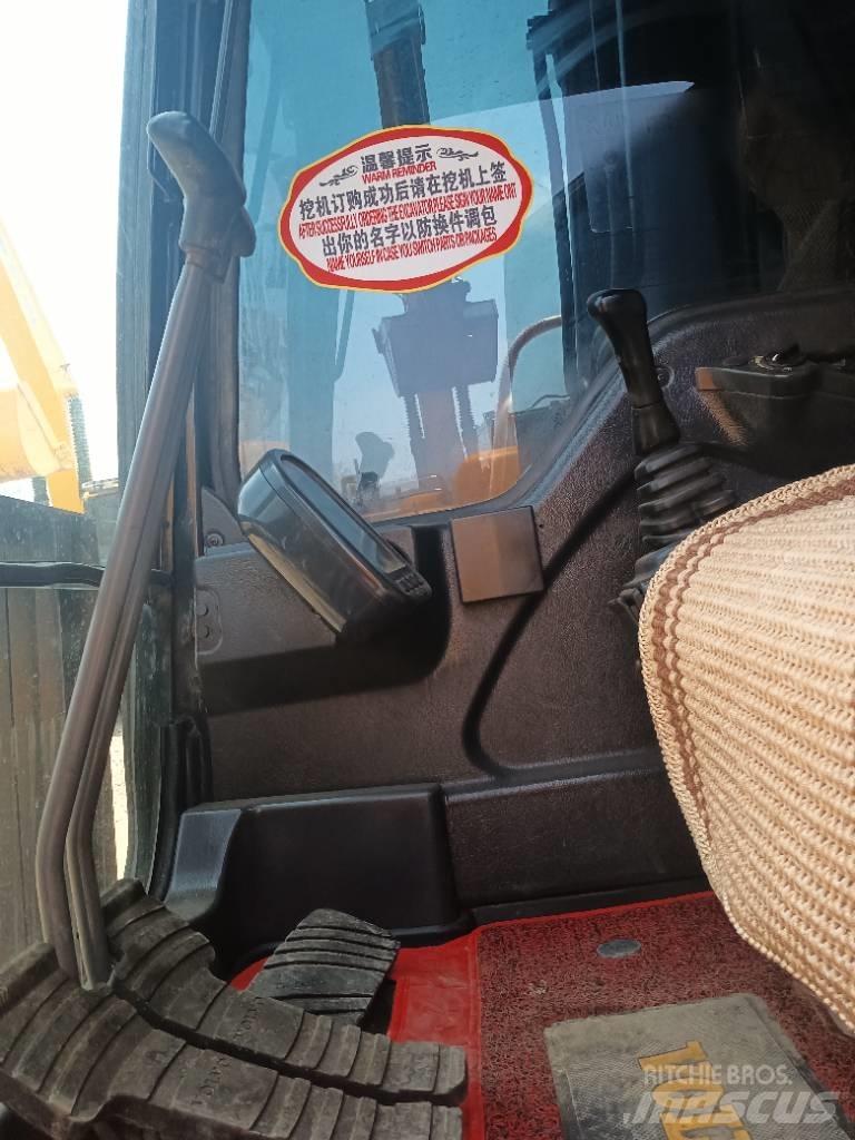 Volvo EC 240 Εκσκαφείς με ερπύστριες