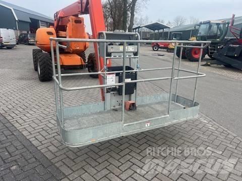 Manitou AJT 200 Ανυψωτήρες με αρθρωτό βραχίονα