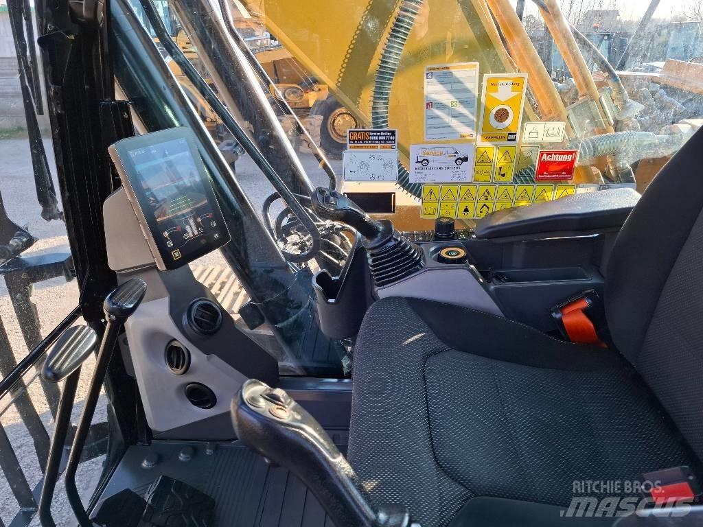 CAT 323 07A Εκσκαφείς με ερπύστριες