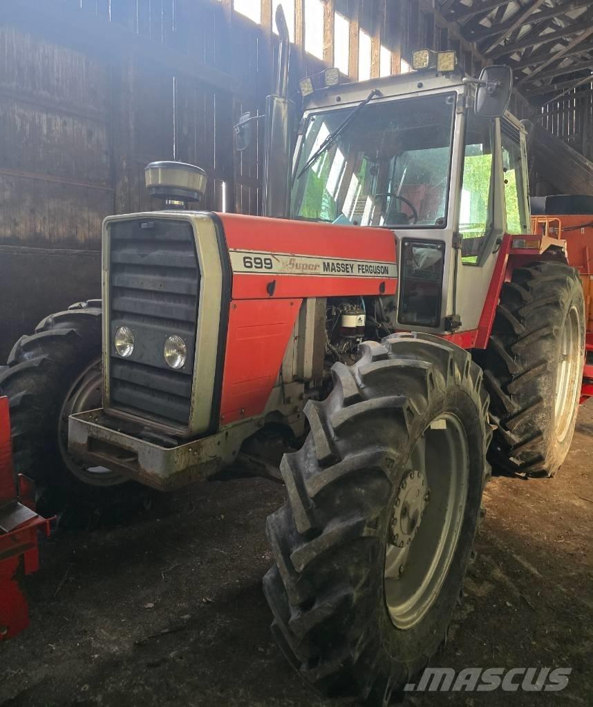 Massey Ferguson 699 Τρακτέρ
