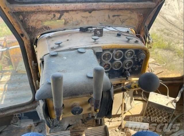 CAT D 7 G Μπουλντόζες με ερπύστριες