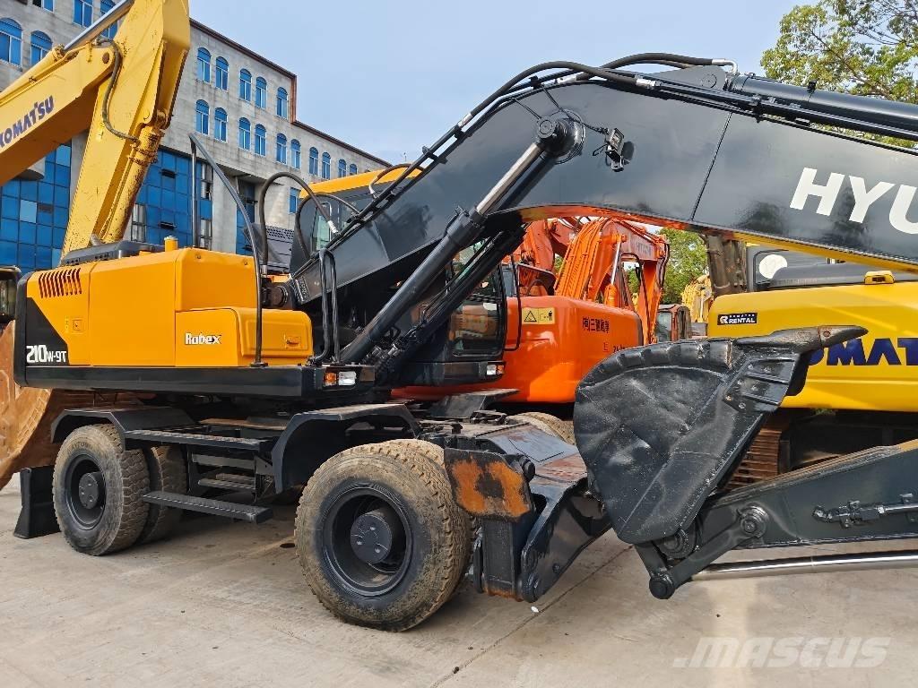 Hyundai R210W-9 Εκσκαφείς με τροχούς - λάστιχα