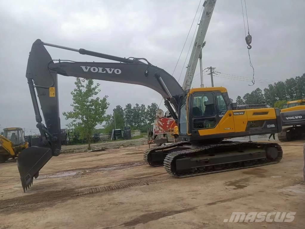 Volvo EC 240 DL Εκσκαφείς με ερπύστριες