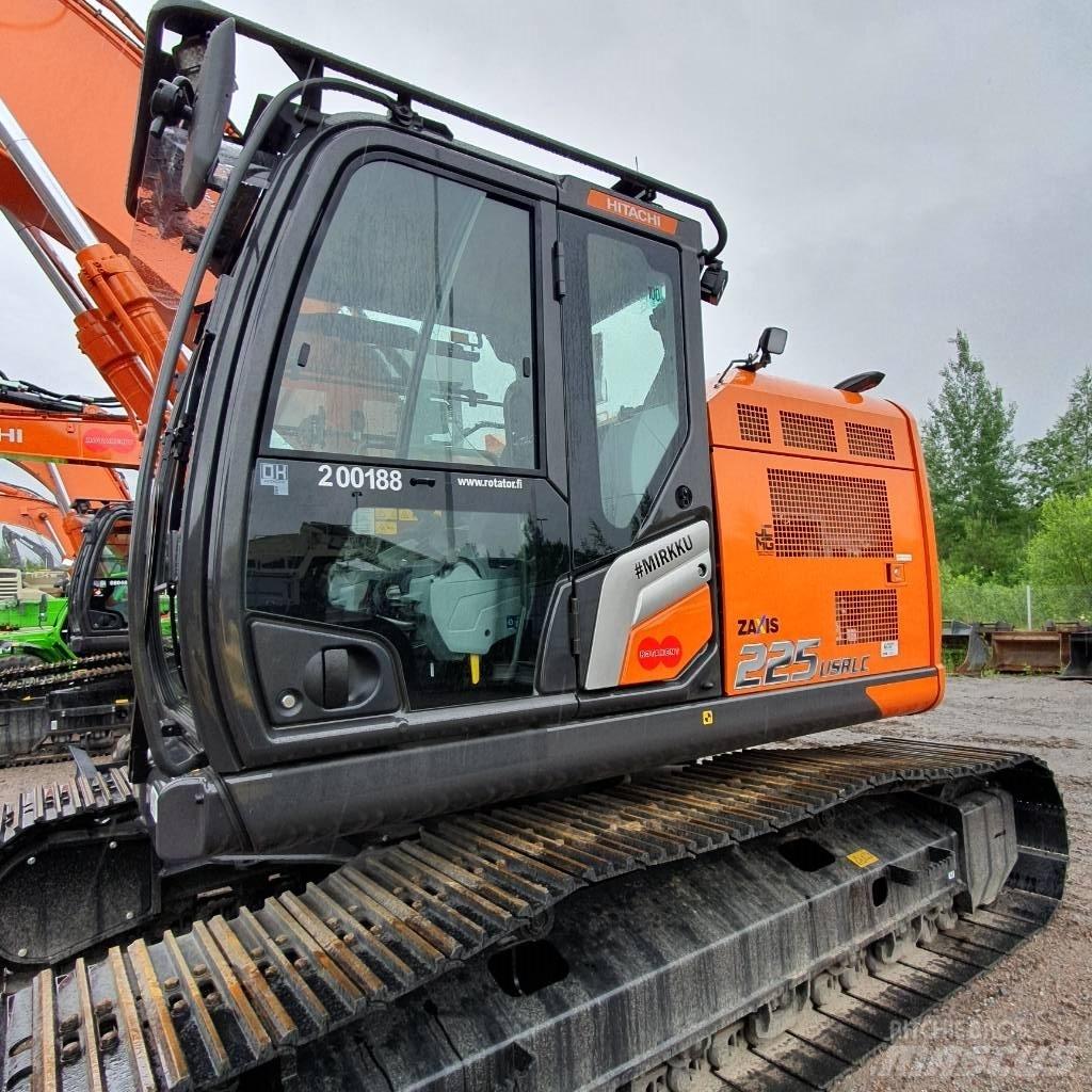 Hitachi ZX225USRLC-7 Εκσκαφείς με ερπύστριες