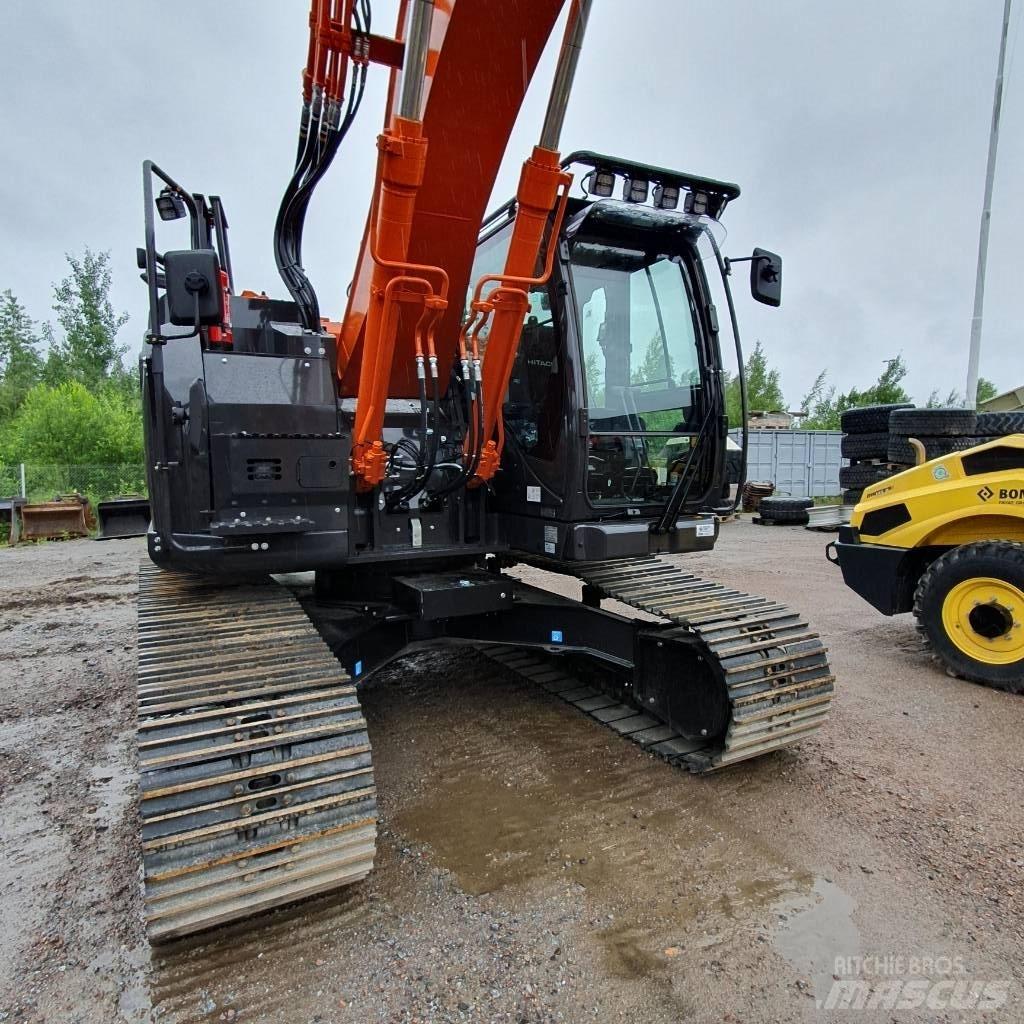 Hitachi ZX225USRLC-7 Εκσκαφείς με ερπύστριες