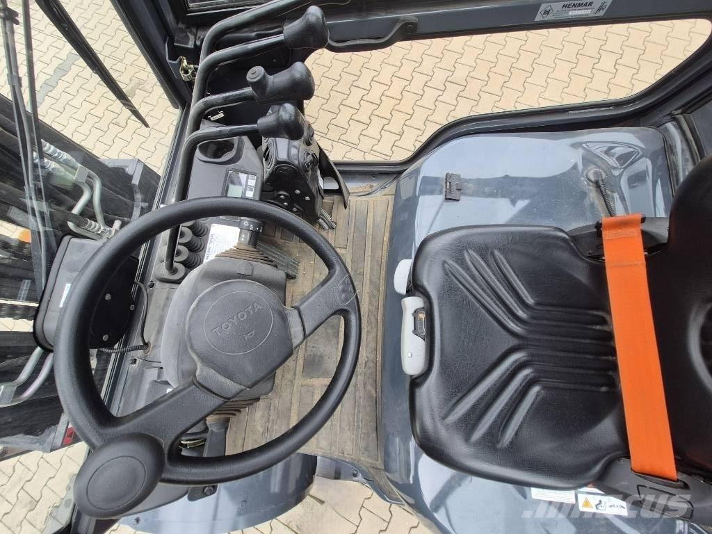 Toyota 8FG45N Περονοφόρα ανυψωτικά κλαρκ με φυσικό αέριο LPG