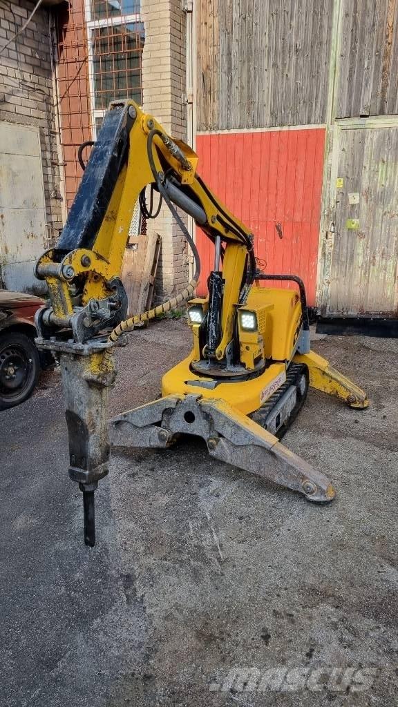 Brokk 90 Εκσκαφείς κατεδαφίσεων