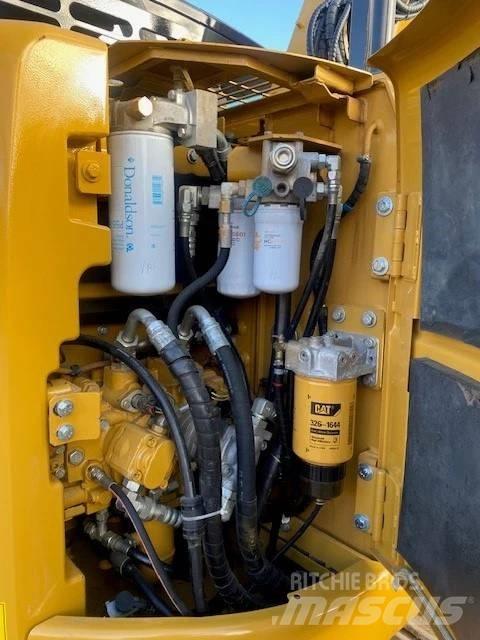 CAT 313 Εκσκαφείς με ερπύστριες