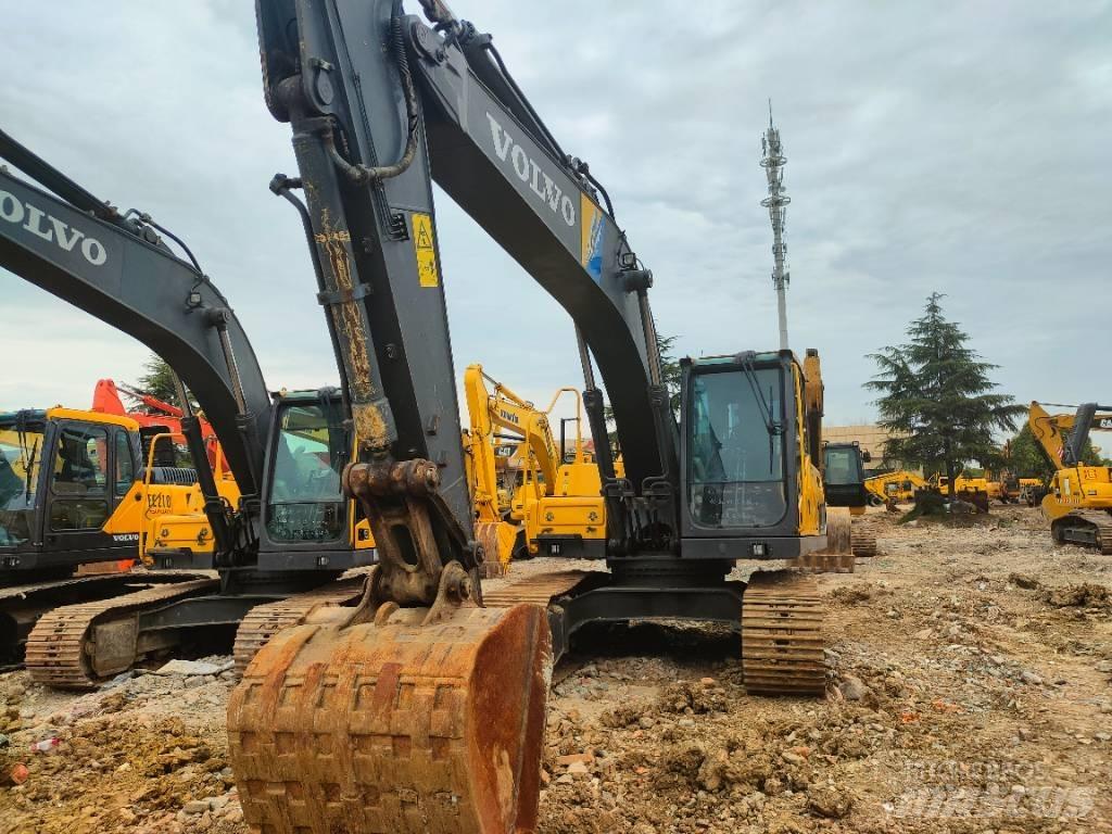 Volvo EC220D Εκσκαφείς με ερπύστριες