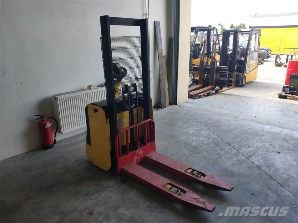 Hyster S1.0E Παλετοφόρα πεζού χειριστή με ιστό
