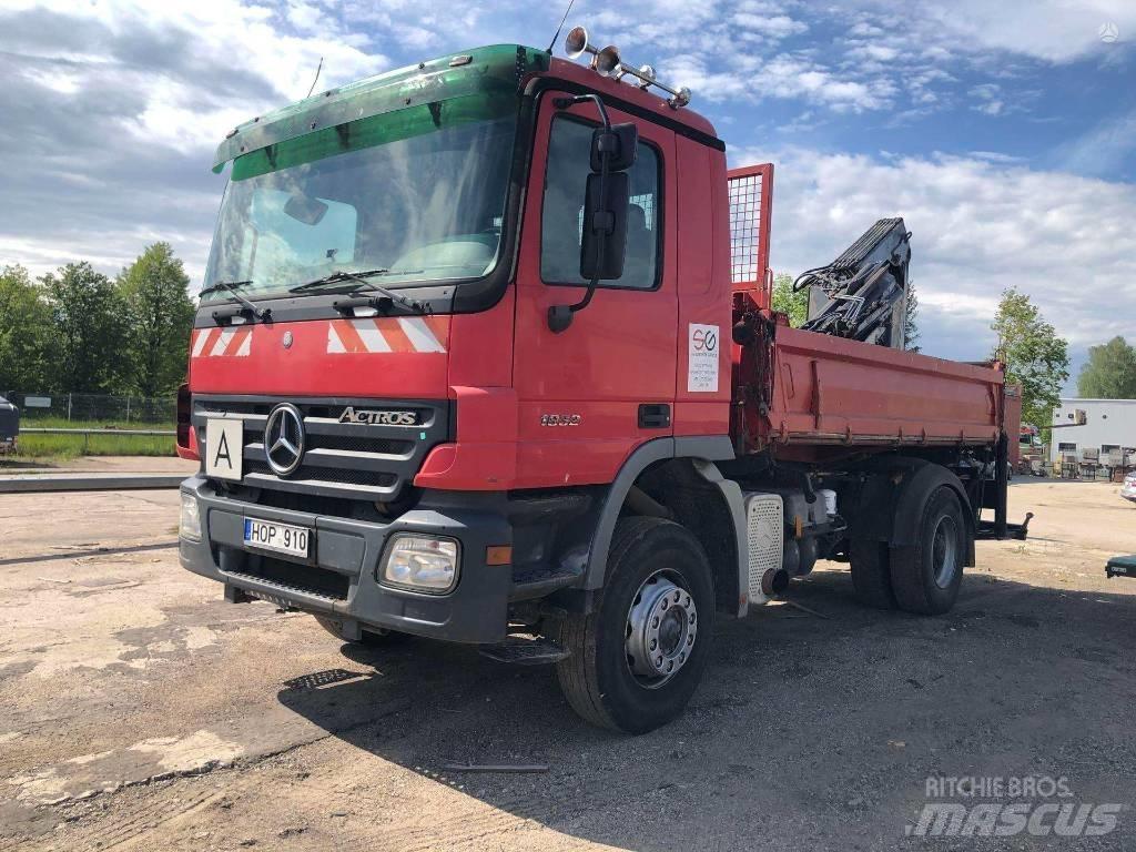 Mercedes-Benz 1832 Φορτηγά με Γερανό