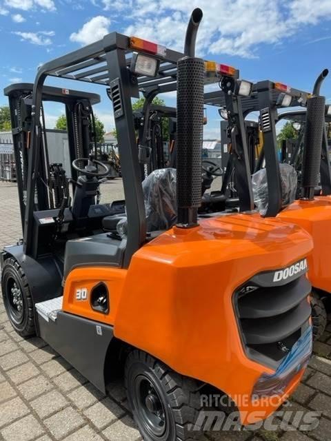 Doosan D30NXP Πετρελαιοκίνητα Κλαρκ