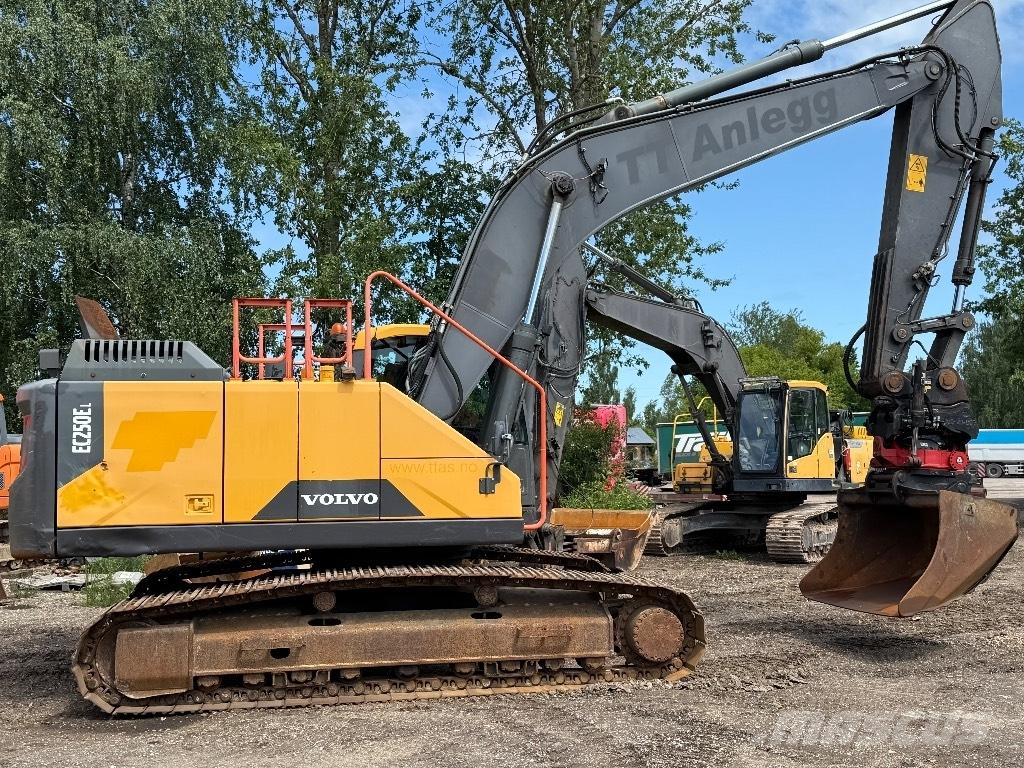 Volvo EC 250 E Εκσκαφείς με ερπύστριες