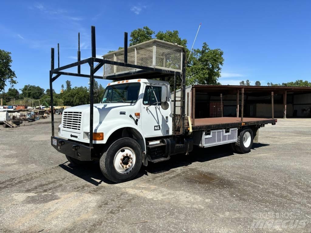 International 4900 Φορτηγά Kαρότσα με ανοιγόμενα πλαϊνά