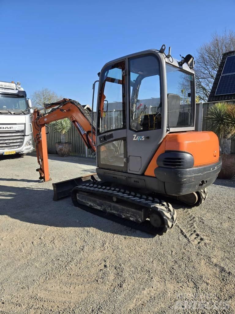 Hitachi ZX 30 Εκσκαφάκι (διαβολάκι) < 7t