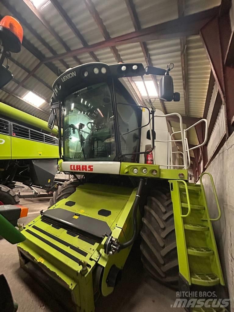 CLAAS Lexion 670 Θεριζοαλωνιστικές μηχανές