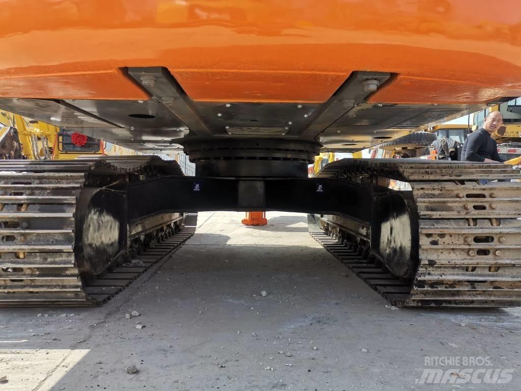 Hitachi ZX 200 Εκσκαφείς με ερπύστριες