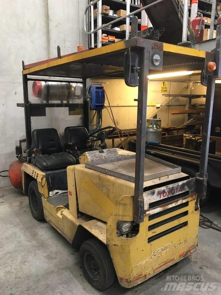 Toyota 2TG10 Φορτηγά ρυμούλκησης