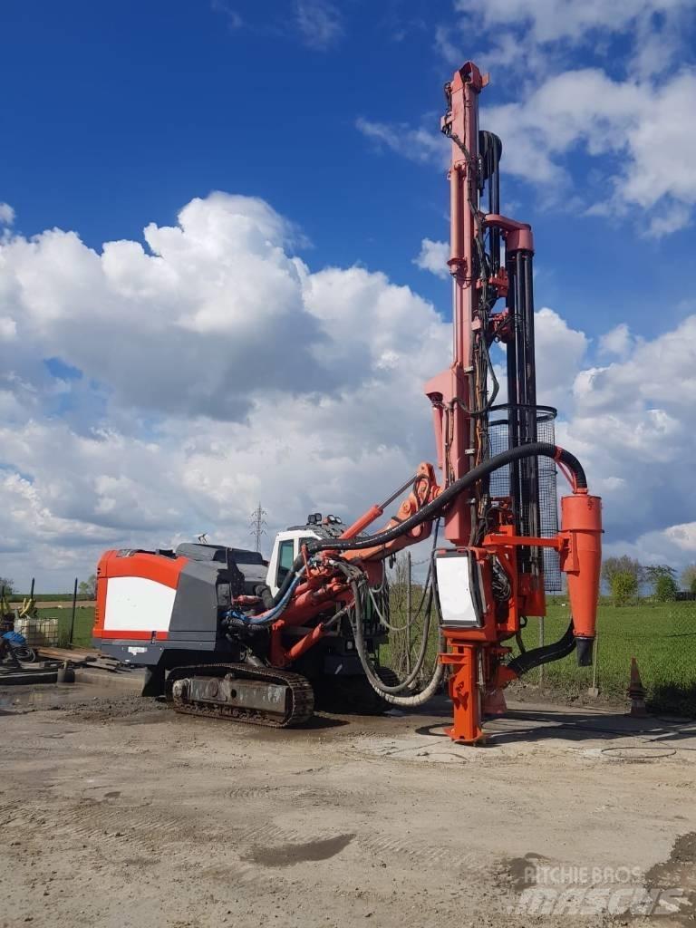 Sandvik DI 550 Εξοπλισμός επιφανειακών γεωτρήσεων