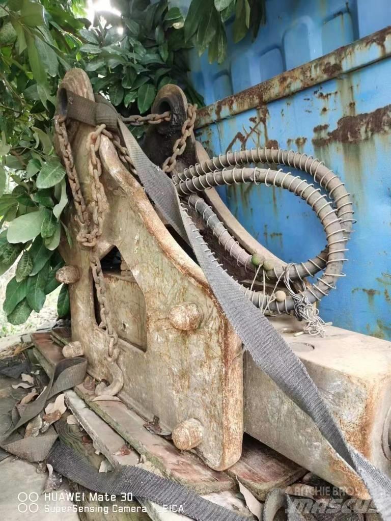 Sumitomo S160 Εκσκαφείς με ερπύστριες
