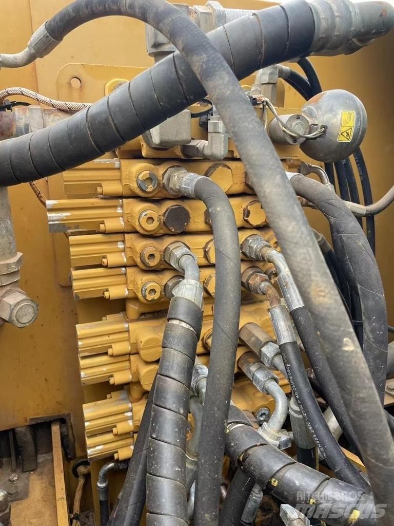CAT 307 D Εκσκαφείς με ερπύστριες