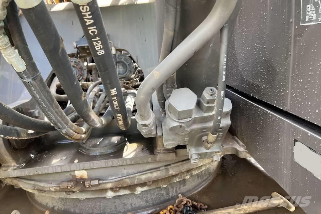 Volvo EC 240 C L Εκσκαφείς με ερπύστριες