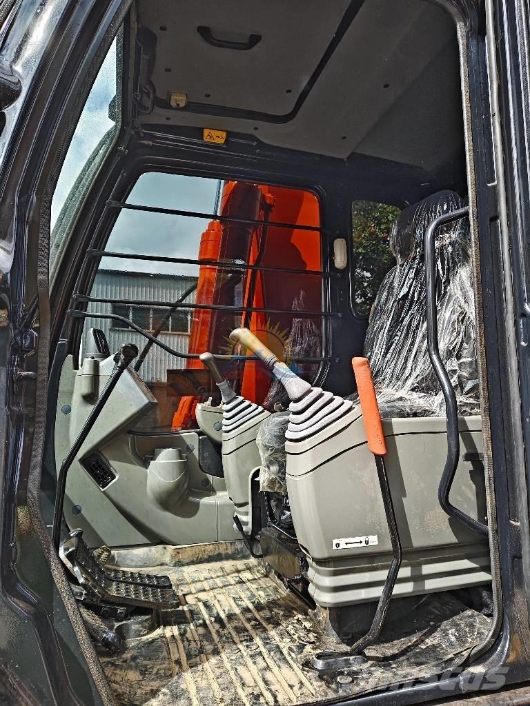 Hitachi ZX 130 Εκσκαφείς με ερπύστριες