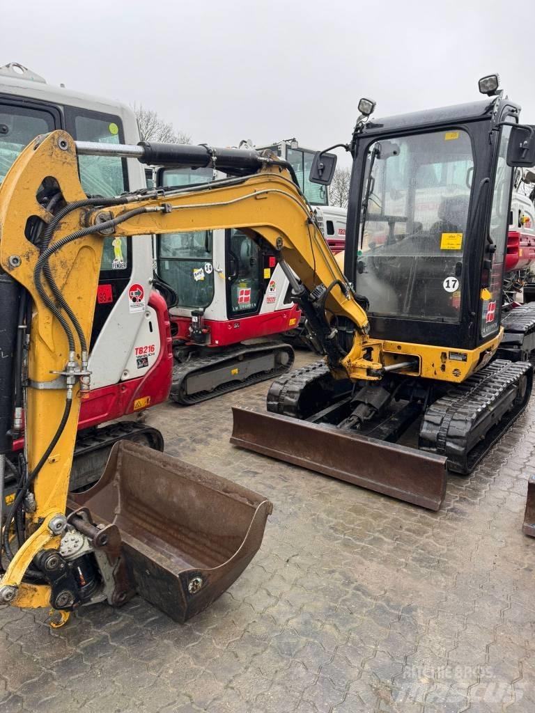 CAT 302.7 D Εκσκαφάκι (διαβολάκι) < 7t