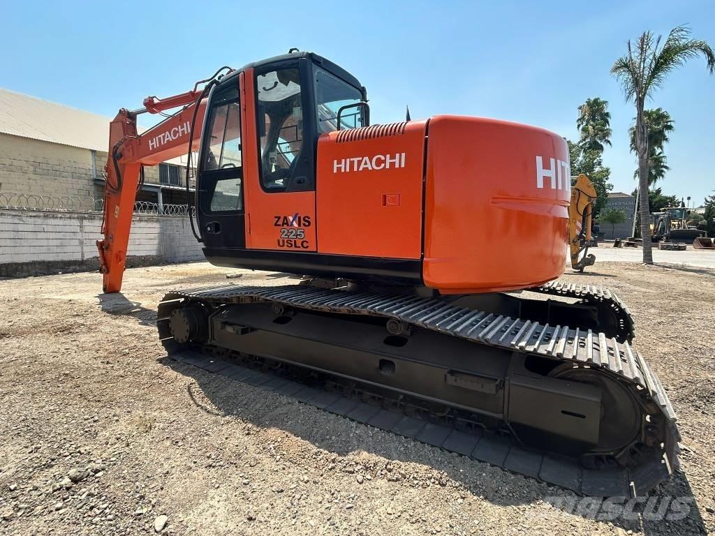 Hitachi ZX 225 Εκσκαφείς με ερπύστριες