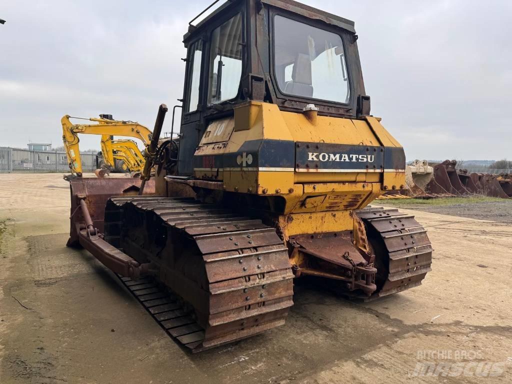Komatsu D63E-1 Μπουλντόζες με ερπύστριες