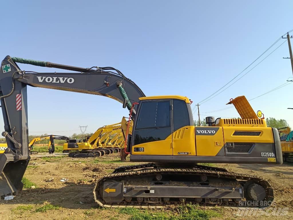 Volvo EC 250 Εκσκαφείς με ερπύστριες