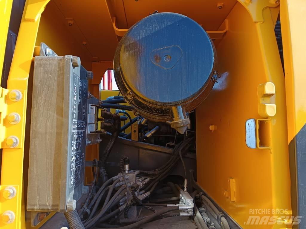 Volvo EC 250 Εκσκαφείς με ερπύστριες
