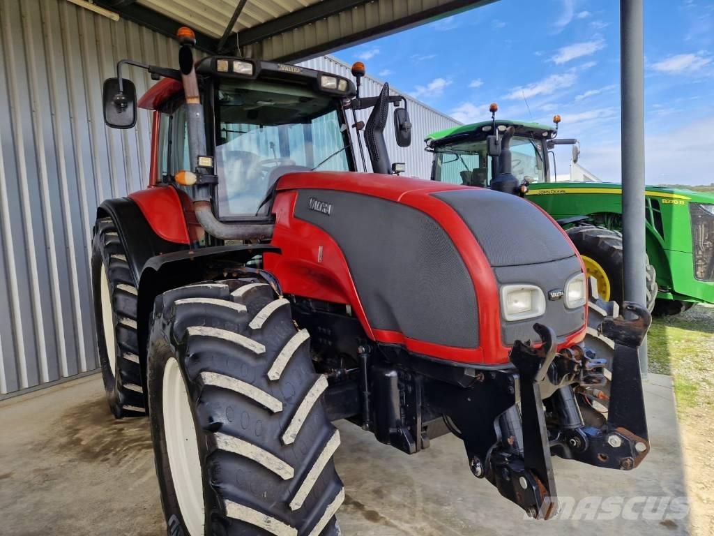 Valtra T 180 Τρακτέρ